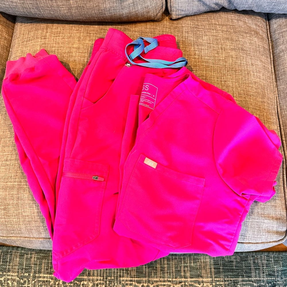 Figs scrubs set